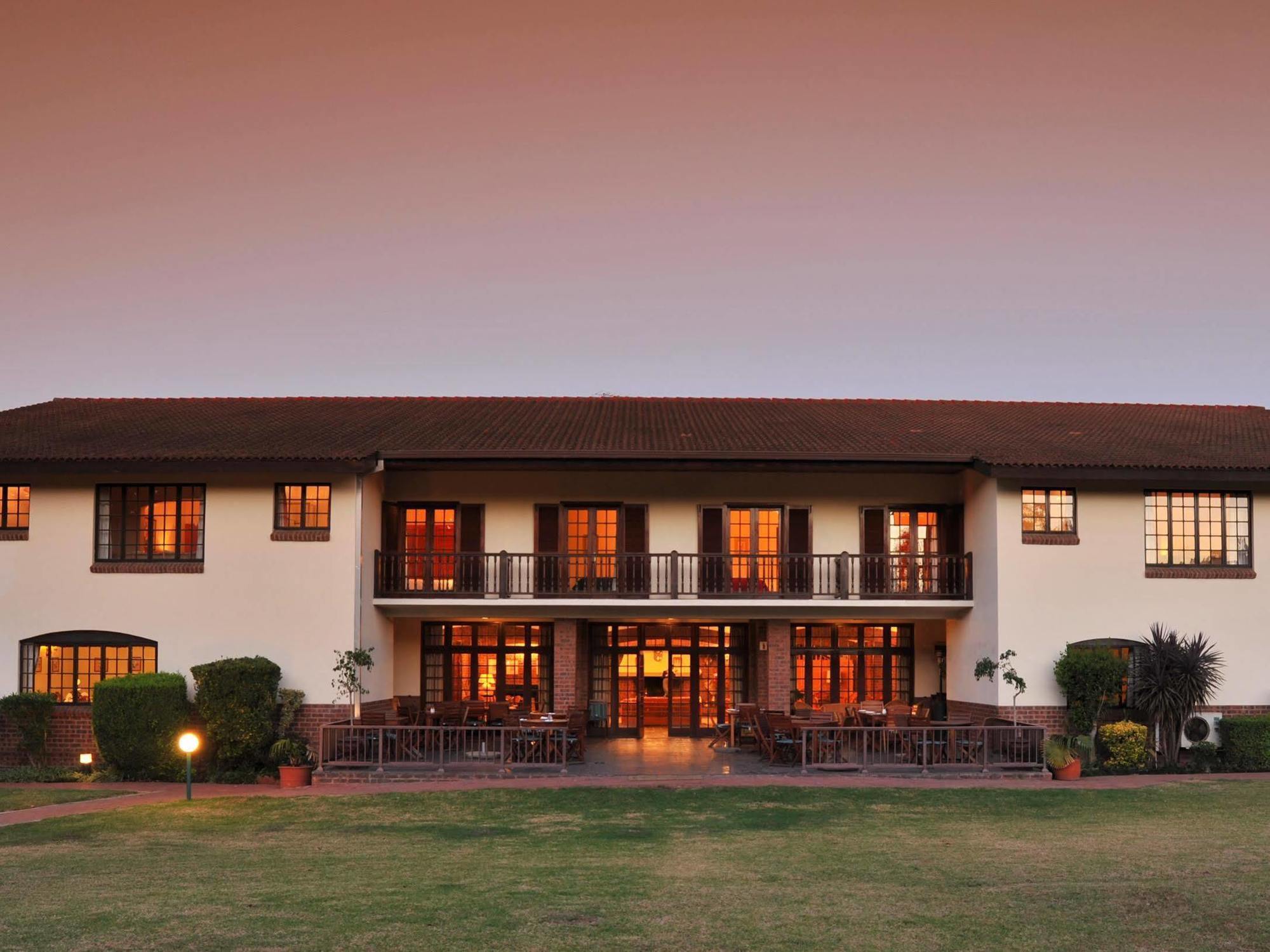 Wartburger Hof Hotel Midlands Экстерьер фото